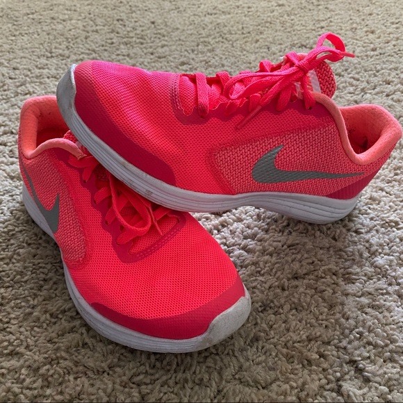 neon pink nikes